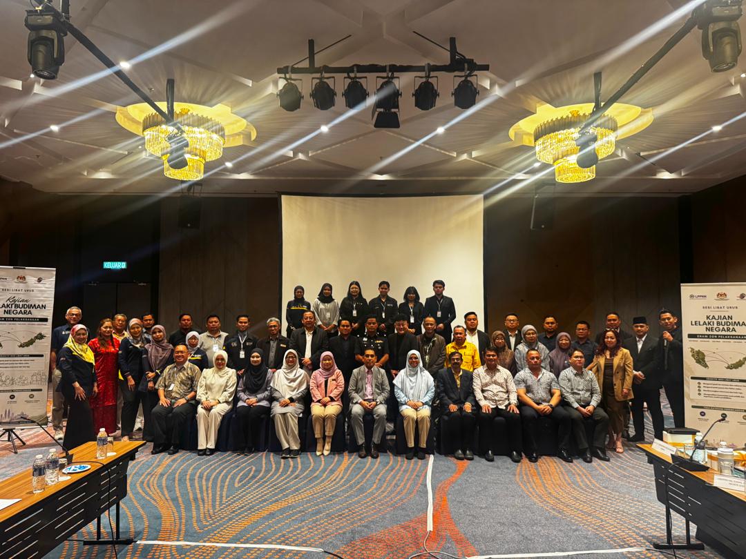 Gambar kenangan peserta Sesi Libat Urus Zon Sabah