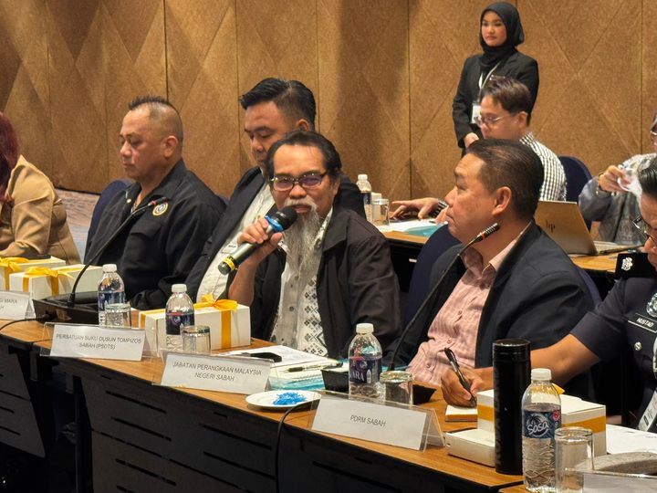 Peserta berkongsi pandangan